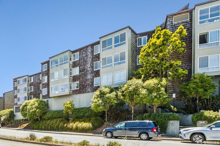 Property Photo: 5150 Diamond Heights Boulevard B304 CA 94131