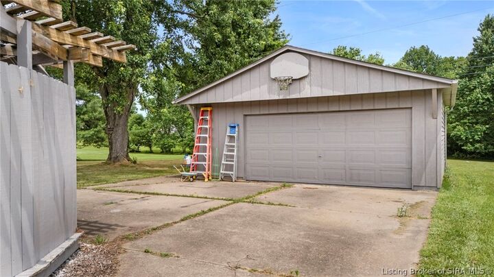 Property Photo: 2610 S College Hills Dr IN 47243