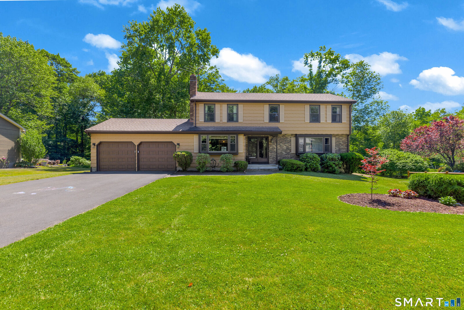 Property Photo: 86 Carriage Way CT 06095