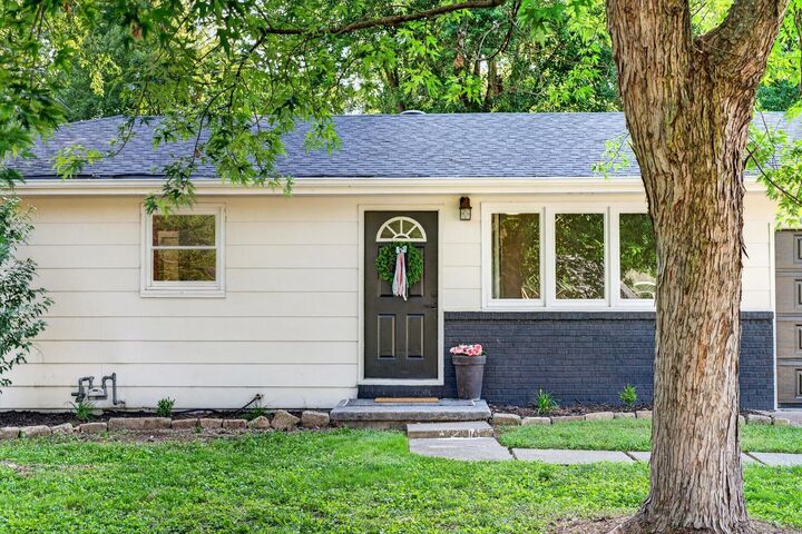 Property Photo: 113 S Dennis Avenue MO 65738