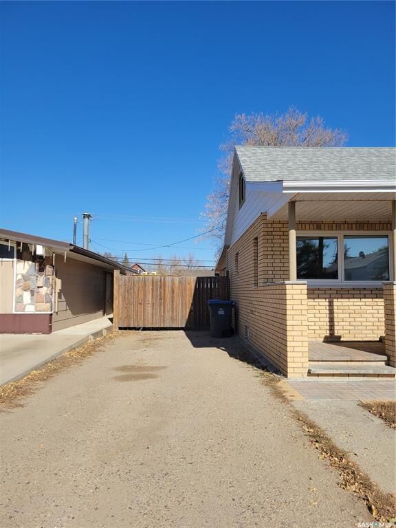 Property Photo: 1517 3rd Street SK S4A 0S5