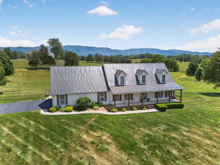 Property Photo: 27438 Osceola Rd VA 24211