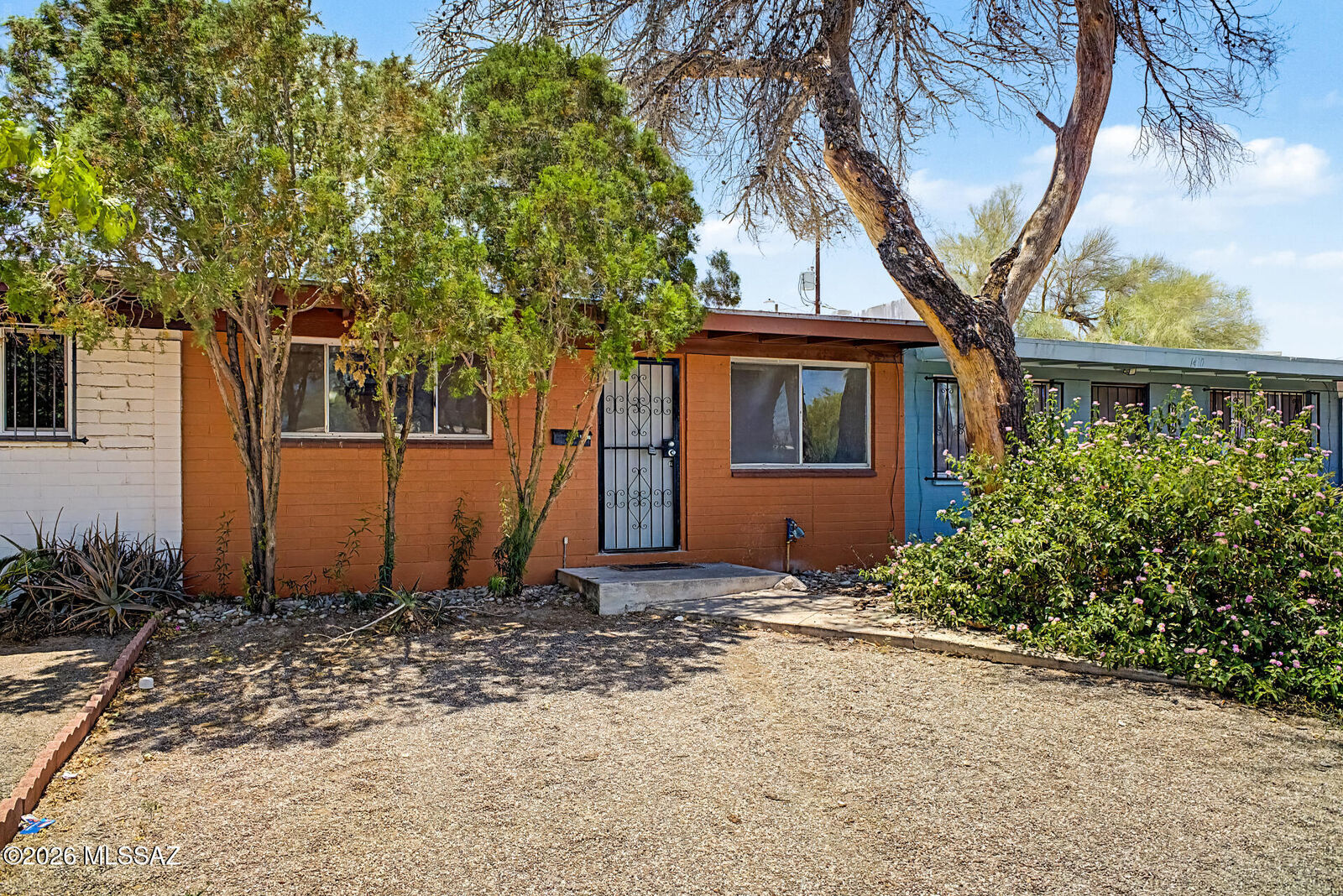Property Photo:  1414 E Iowa Drive  AZ 85706 