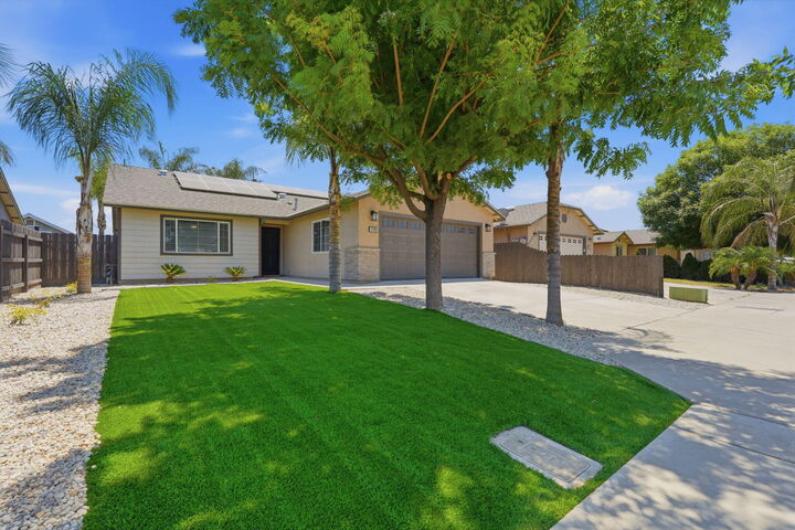 Property Photo: 31086 Wolf Street CA 93291