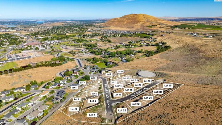 Property Photo:  4654 Ferrero Drive Lot 3  WA 99353 