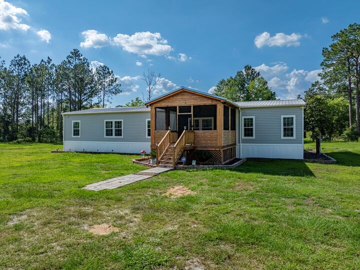 Property Photo: 1740 Ramblinwood Road GA 31645