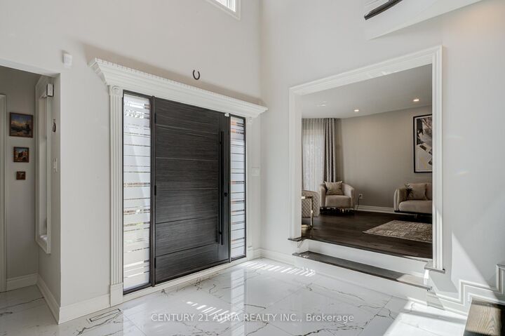 Property Photo:  399 Tareyton Road  ON L4C 3X8 