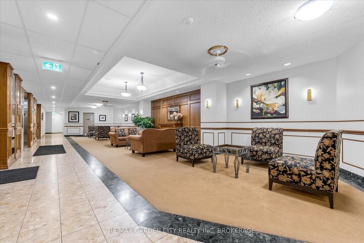 Property Photo: 7 Gale Crescent 1111 ON L2R 7M8