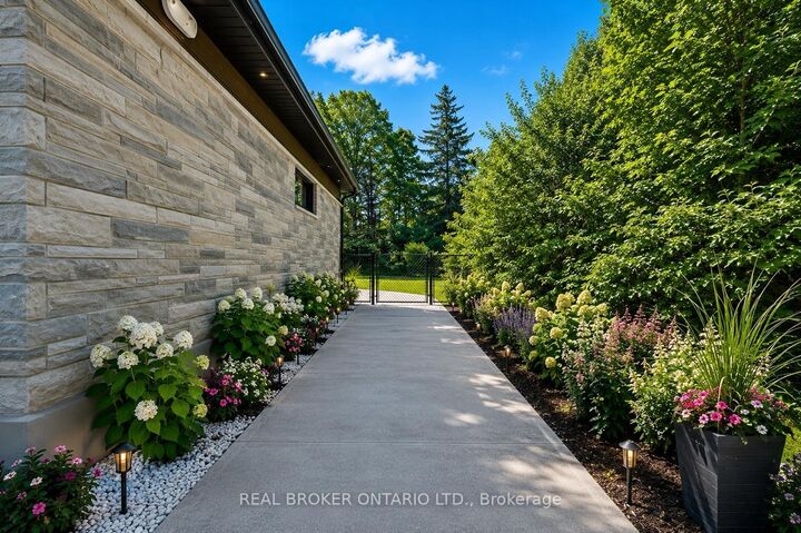 Property Photo: 6 Campbell Farm Road ON N3T 5L6