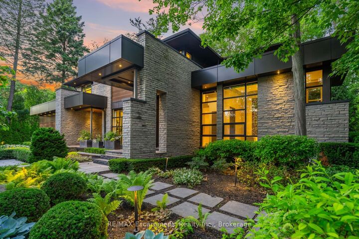 Property Photo: 777 Shadeland Avenue ON L7T 2M2