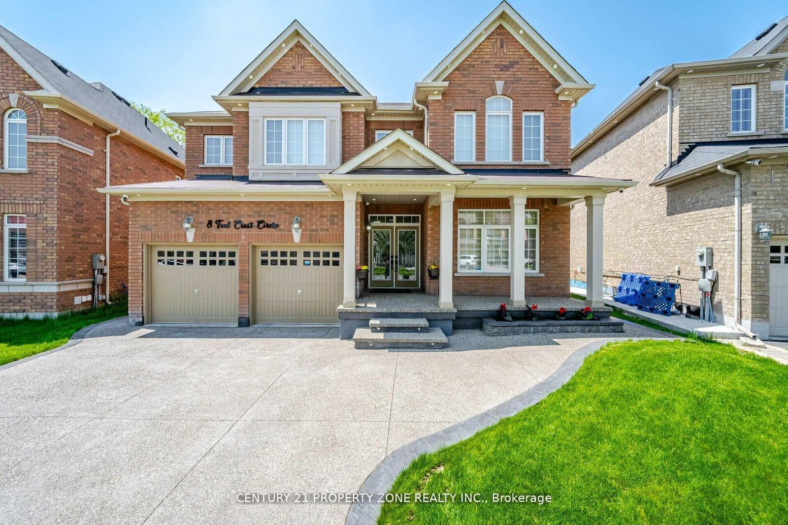 Property Photo: 8 Teal Crest Circle ON L6X 2Z6