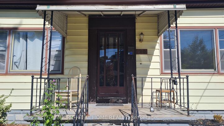 Property Photo: 310 Grey Street ON N6B 1G6