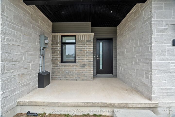 Property Photo: 592 Albert Street ON N0M 1S1