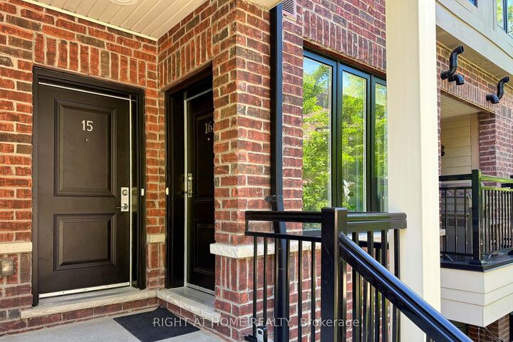 Property Photo:  10 Carnation Avenue 15  ON M8V 0B8 