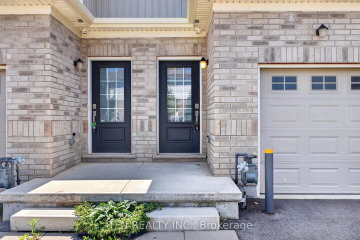 Property Photo: 245 Bur Oak Drive ON L2V 0L7