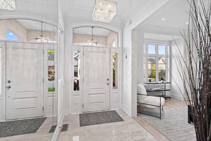 Property Photo: 106 Forest Grove Court ON L4G 3G4