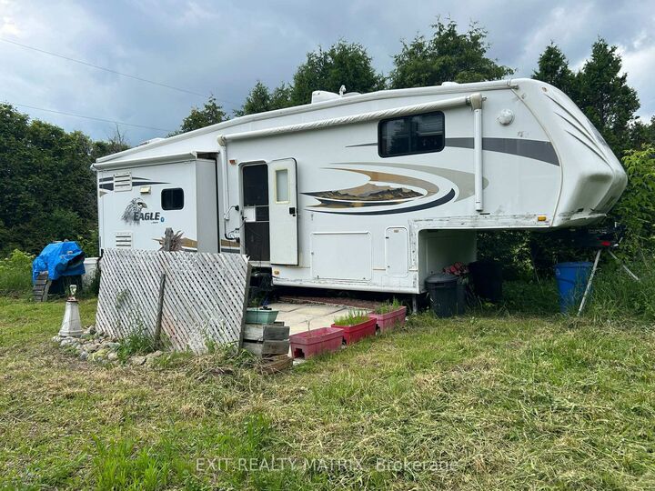 Property Photo: 3309 Florence Street ON K0B 1H0