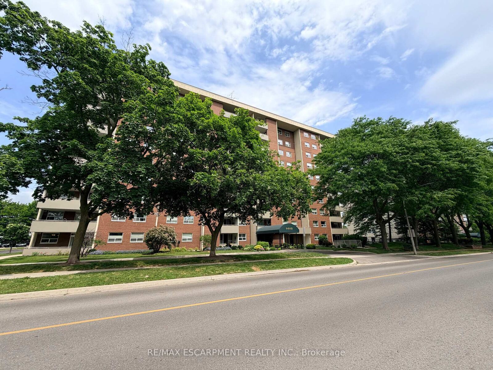 Property Photo: 1415 Ghent Avenue 705 ON L7S 1X4