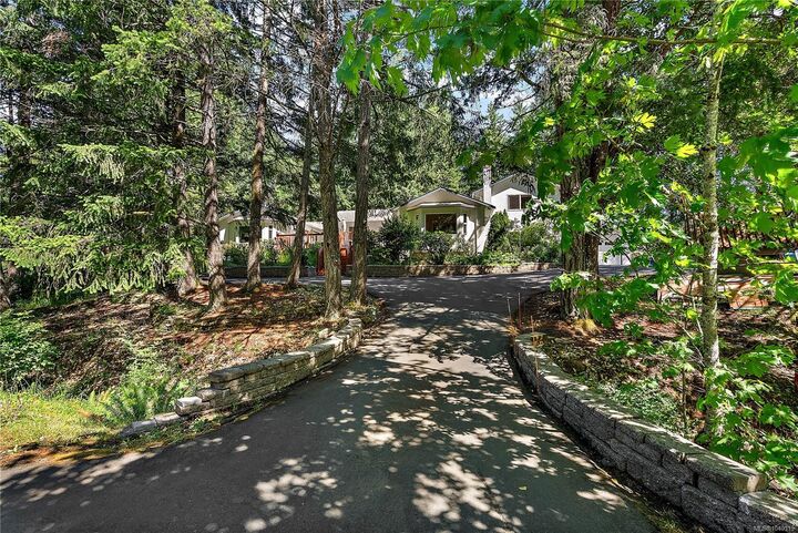 Property Photo:  816 Finlayson Arm Rd  BC V9B 6E5 