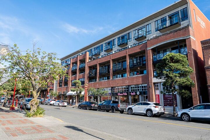 Property Photo: 517 Fisgard St #302 BC V8W 0C5