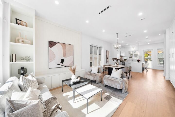 531 W 61st Avenue — photo 1