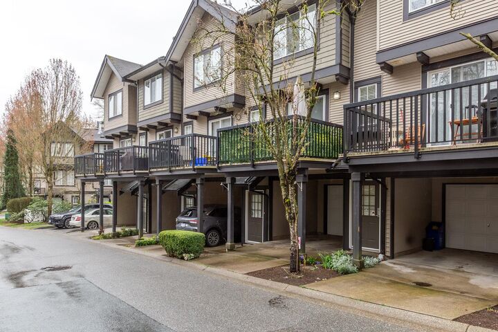 Property Photo: 20176 68 Avenue 72 BC V2Y 2X7