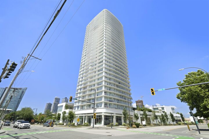 13685 102 Avenue 608 — photo 1