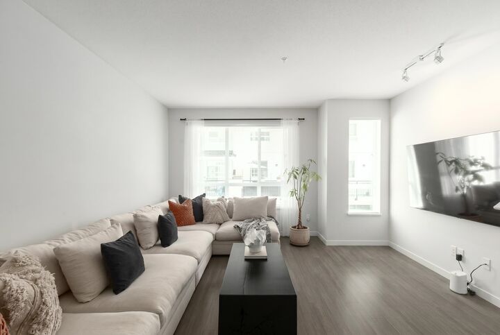 Property Photo: 8335 Nelson Street 6 BC V4S 0E4