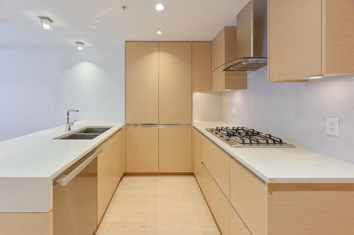 Property Photo: 508 W 29th Avenue 209 BC V5Z 2H7