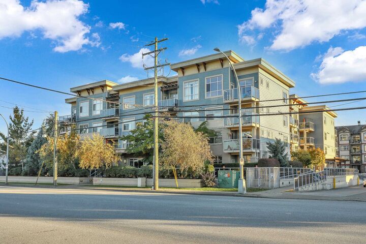 19936 56 Avenue 209 — photo 1