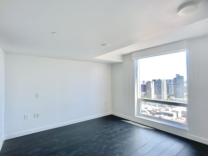 Property Photo:  1111 Richards  BC V6B 0S3 