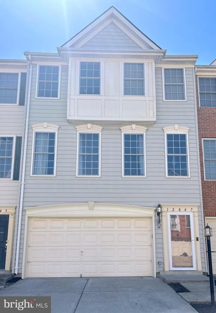Property Photo:  12047 Kemps Landing Circle  VA 20109 
