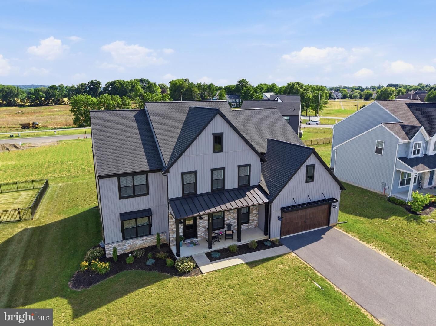 Property Photo: 529 Breezewood Lane PA 17003