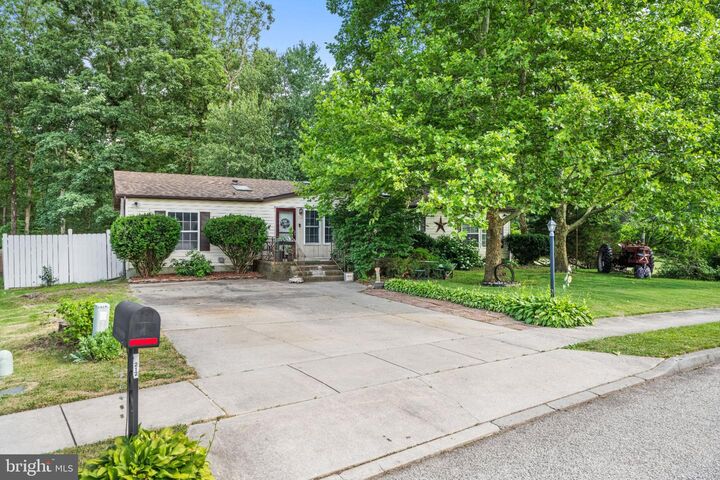 Property Photo:  212 Karen Drive  NJ 08094 