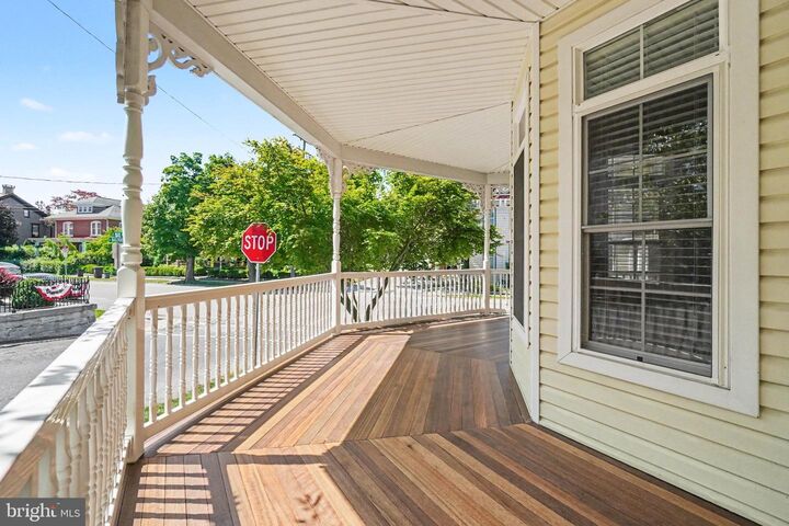 Property Photo: 304 E Main Street PA 17003