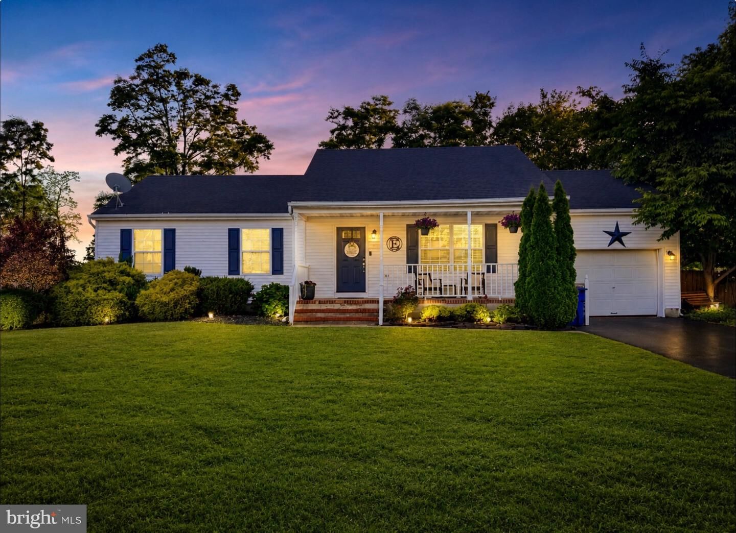 Property Photo:  3 Nor Laine Drive  NJ 08511 