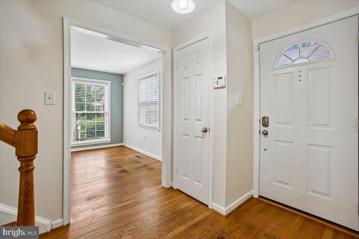 Property Photo:  7018 Bradwood Court  VA 22151 