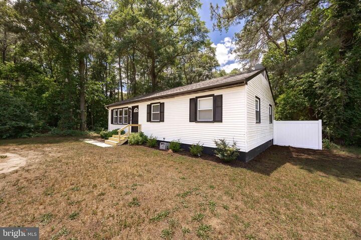 Property Photo: 1700 Dale Lane MD 21801