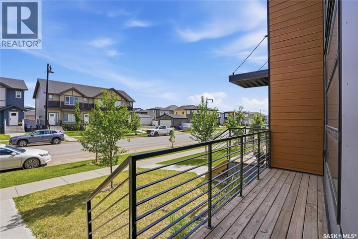 Property Photo:  631 Brighton Gate  SK S7V 0T4 