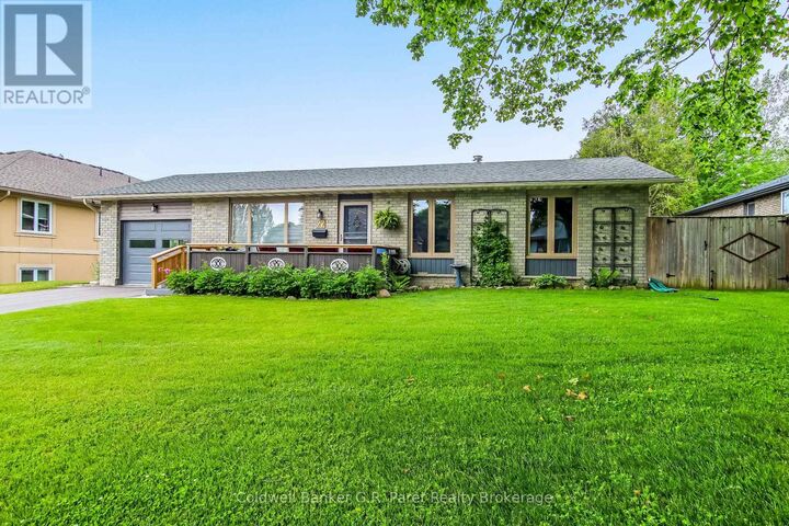 Property Photo:  27 Woodcock Drive  ON N4G 4M3 