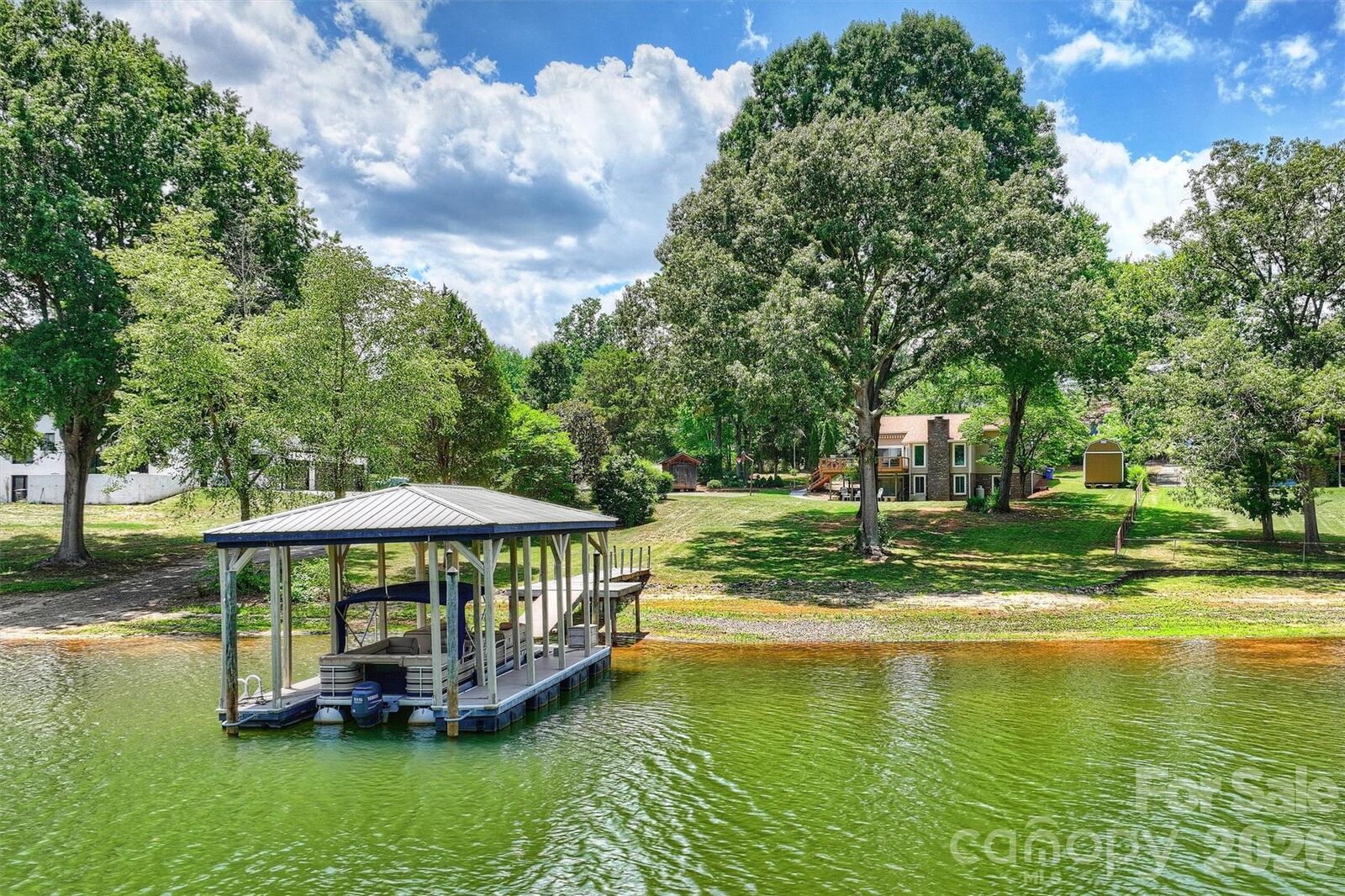 Property Photo: 113 Skippers Cove Lane NC 28166