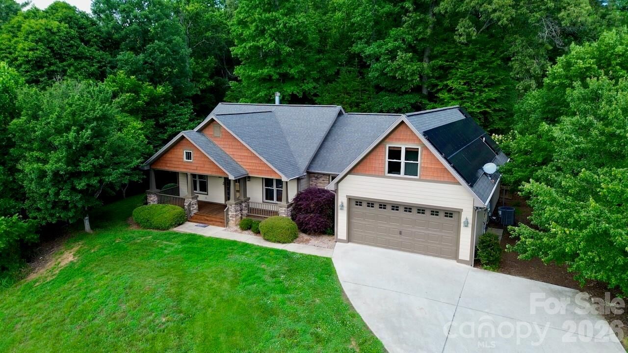 Property Photo:  25 Willow Branch Lane  NC 28787 