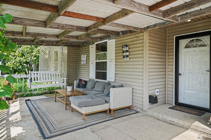 Property Photo: 415 Limerick OH 45142