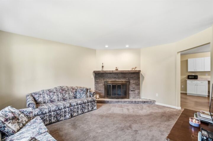Property Photo:  1563 Lemontree Drive  OH 45240 
