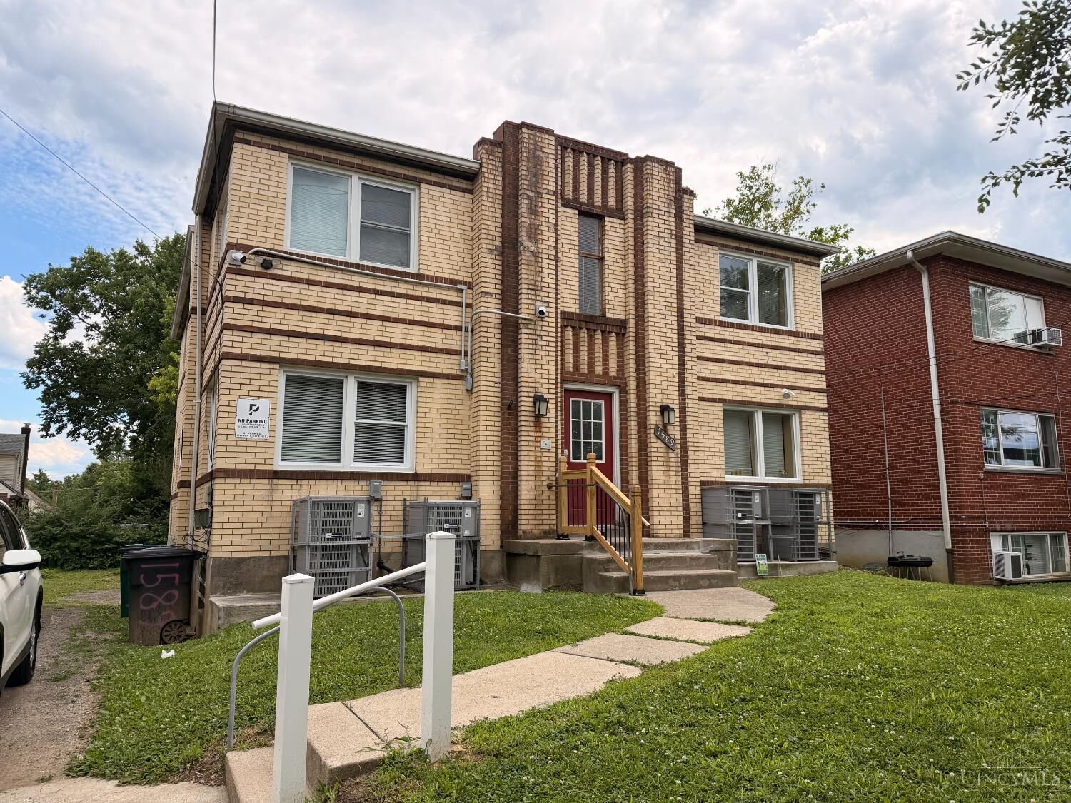 Property Photo:  1589 Summit Road  OH 45237 