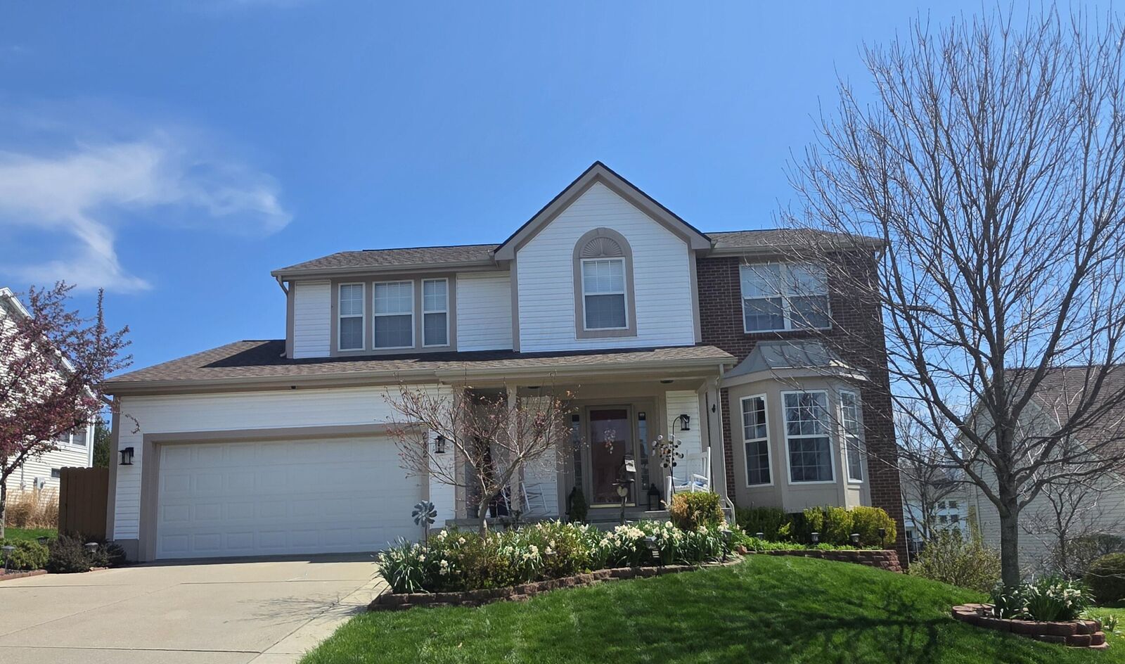 Property Photo:  242 Trail Court  OH 43055 