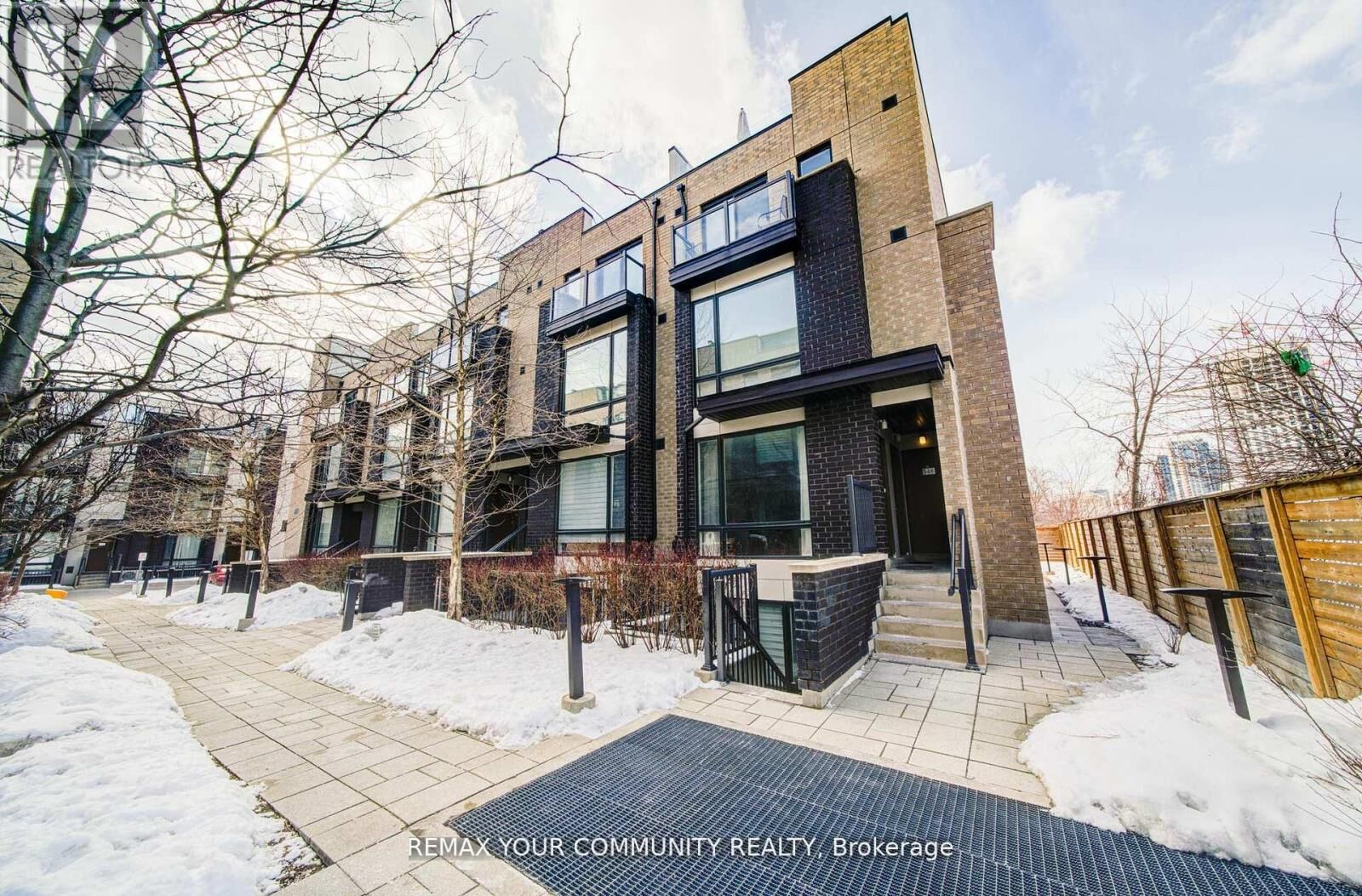Property Photo:  34 Fieldway Road 146  ON M8Z 0E3 
