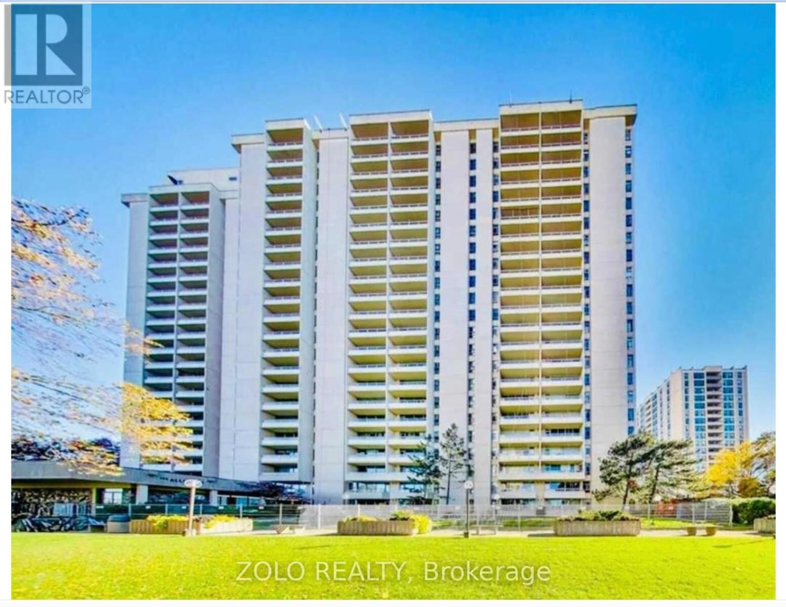 Property Photo: 360 Ridelle Avenue 1205 ON M6B 1K1