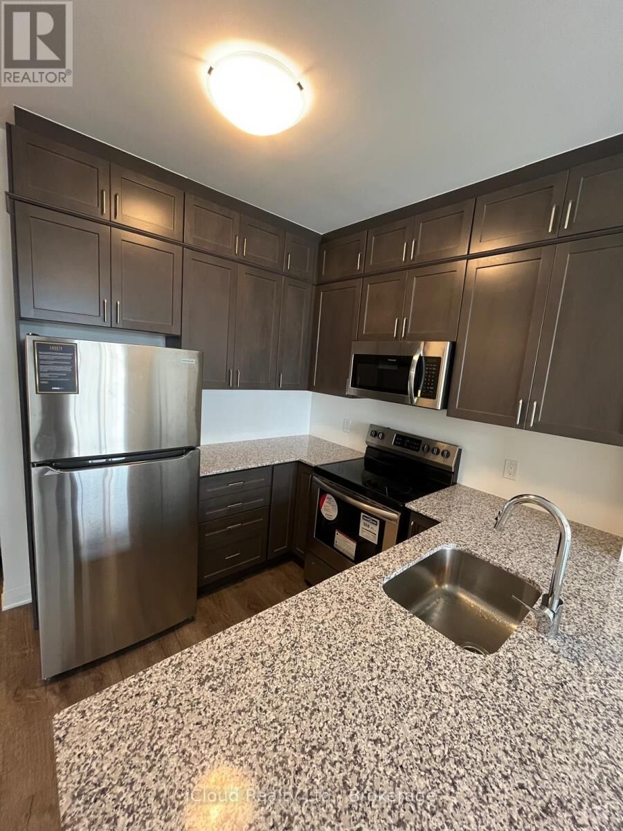 Property Photo:  50 Kaitting Trail 319  ON L6M 5N3 