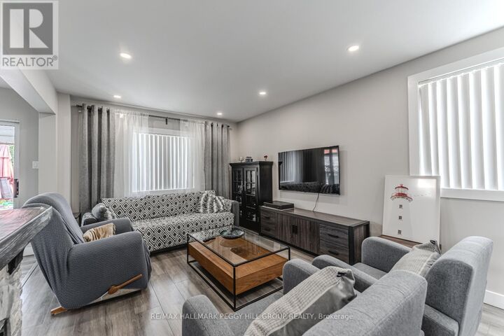 Property Photo:  67 Wessenger Drive  ON L4N 8P8 